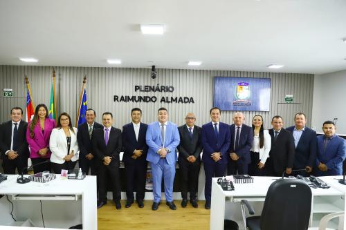 Mais da metade dos vereadores e vereadoras de Parintins planejam mudar de partido em 2024