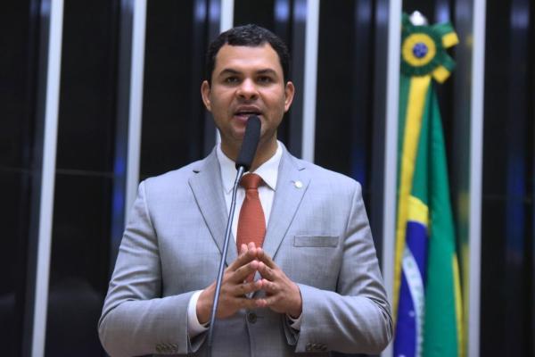 Saullo Vianna se posiciona contra medida de Haddad para desoneração da folha
