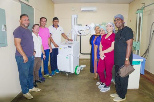 Bi Garcia entrega primeiro Raio-X Móvel de Parintins