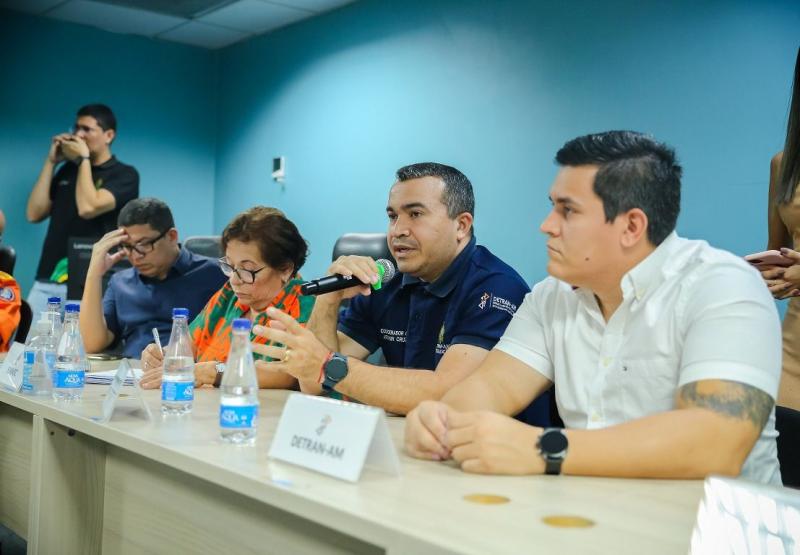 Detran Amazonas assina portaria que regula autorizações para a eventos carnavalescos em vias e locais públicos