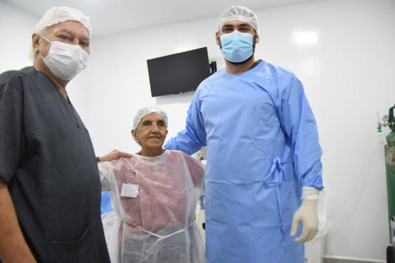 Pacientes têm melhora imediata de visão após jornada oftalmológica em Parintins