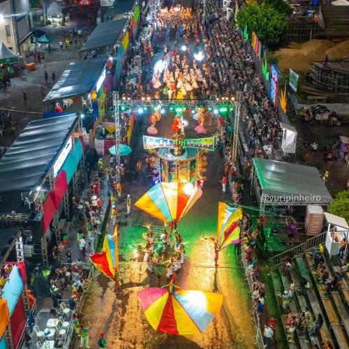 Blocos da Chave Especial disputam nesta segunda-feira; noite terá show do cantor Uendel Pinheiro