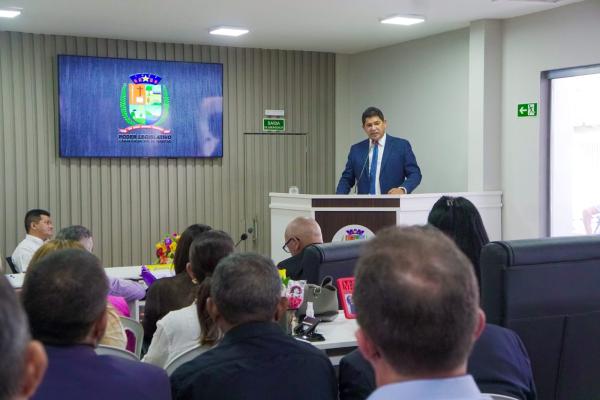 Na Câmara Bi Garcia agradece parceiros que investem em Parintins e fala de futuro