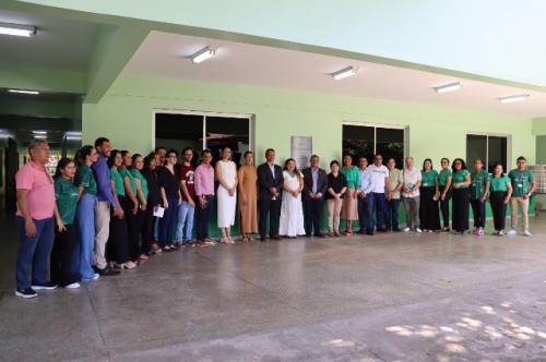 Homenagem da UEA: Padre Francisco Dinelly e professor Renner Dutra são eternizados no CESP/UEA em Parintins 
