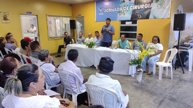 Bi Garcia abre jornada de cirurgia de vesícula em Parintins
