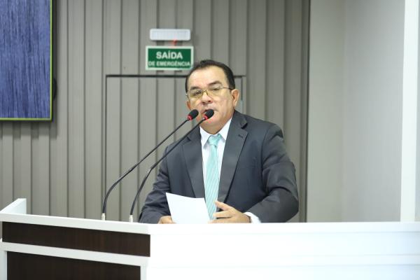 Massilon solicita da AFEAM realização de ação de crédito para produtores rurais de Parintins