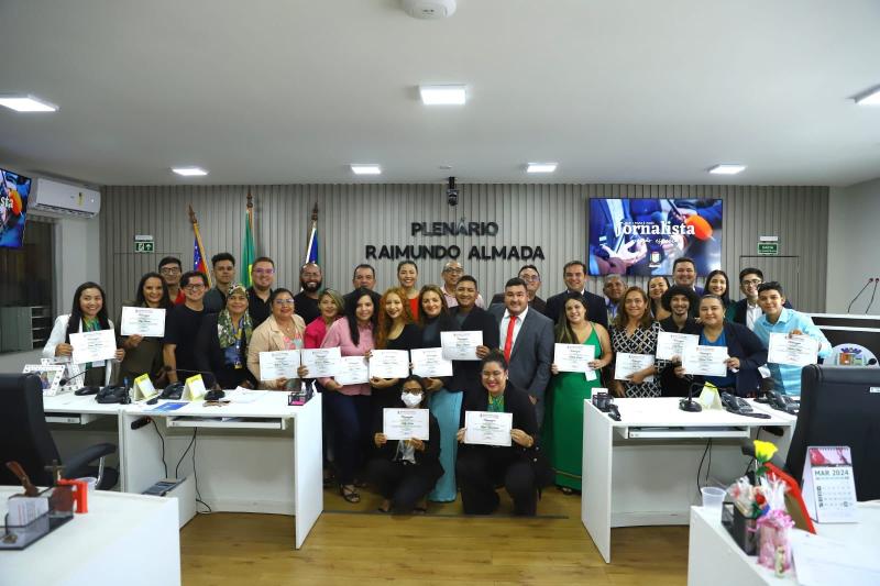 Jornalistas recebem homenagem na Câmara de Parintins