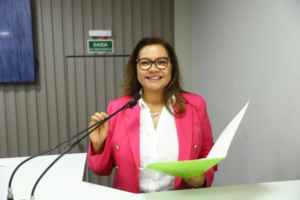 Márcia Baranda defende a importância da inclusão e acessibilidade pra PCDs em Parintins 