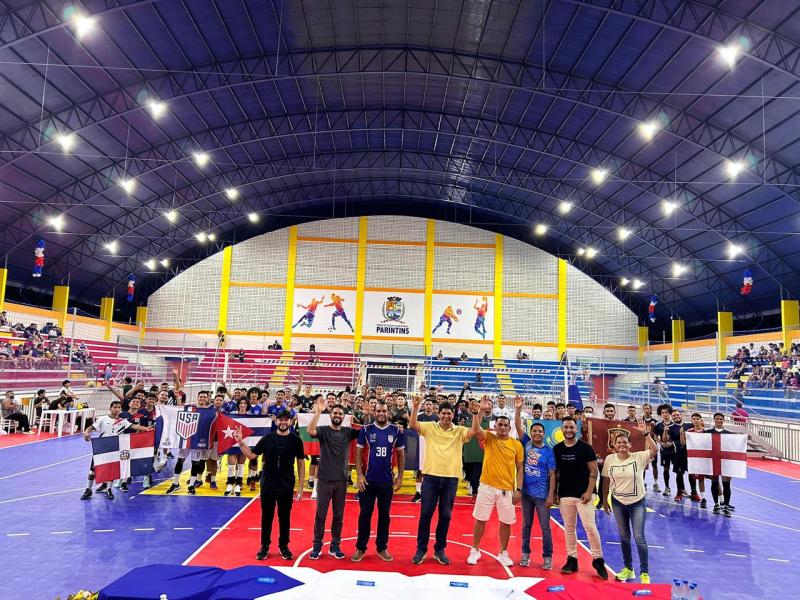 Atletas parintinenses promovem VII Liga Mundial de Vôlei na Arena Olímpica e no ginásio Seo Jovem