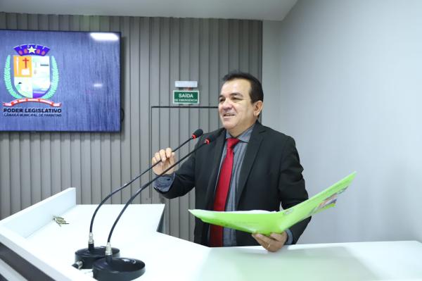 Massilon requer do IPAAM informações se SAAE tem autorização e licença para perfurar novos poços na rua Paraíba