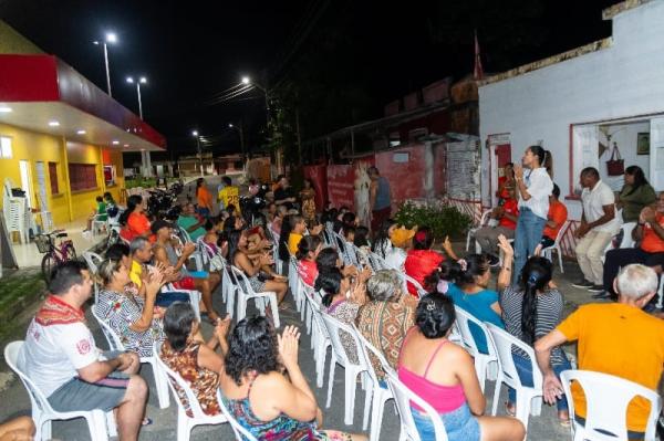 Michele Valadares reúne com moradores da Baixa da Xanda fala sobre oportunidades e empreendedorismo