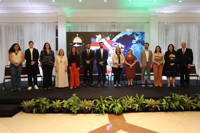 Observatório de Turismo da UEA e Embratur assinam Carta de Intenções durante abertura da 8ª edição do Rbot