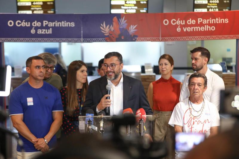 Parintins 2024: Wilson Lima reforça compromisso com a geração de emprego e renda em apresentação de aeronave temática da Azul