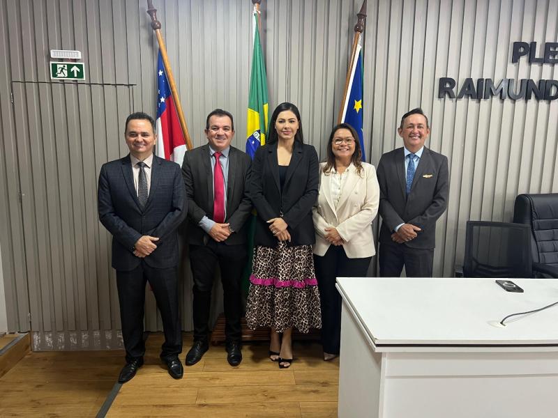 Massilon pede CPI da Água e mais 4 vereadores da oposição assinam pela abertura Massilon pede CPI da Água e mais 4 vereadores da oposição assinam pela abertura