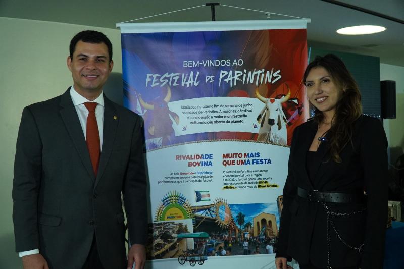 Em mais ação para divulgação do Festival de Parintins, Saullo Vianna abre exposição sobre a festa na Câmara dos Deputados