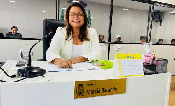 Márcia Baranda solicita mutirão de consultas ginecológicas para mulheres de Parintins