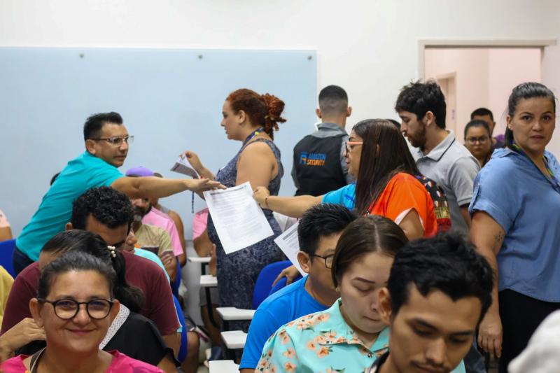 Festival de Parintins: Governo do AM realiza palestra com artesãos para a Mostra de Artesanato e Economia Solidária