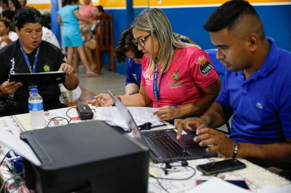 Governo do Amazonas presta assistência às famílias atingidas por incêndio em Nhamundá