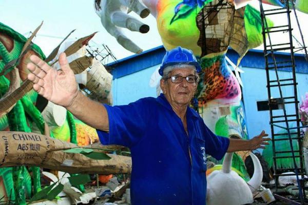 Babá Tupinambá gradece passagem de  Jair Mendes no Caprichoso 