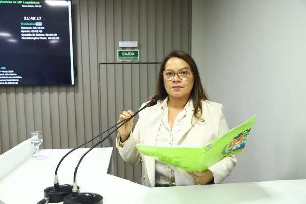 Márcia Baranda solicita medida preventiva do lado azul no Anfiteatro Sila Marçal 
