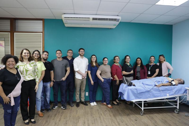 Equipamentos portáteis de telemedicina são testados por profissionais da saúde na UEA