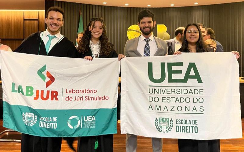 Acadêmicos de Direito da UEA conquistam bicampeonato no Júri Simulado da OAB