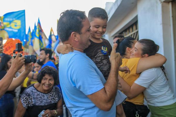 Mateus Assayag assume compromisso de construir UPA 24 Horas para os Itaúnas e Paulo Corrêa