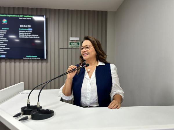 Vereadora Márcia Baranda apresenta PL em prol de mulheres vítimas de violência doméstica em Parintins