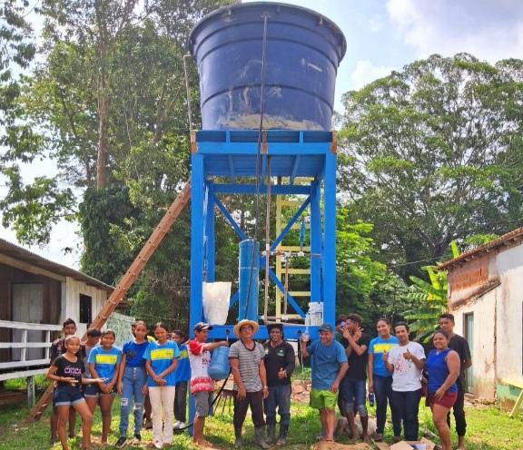 Limão de Cima e Paraná de Parintins de Baixo ganham sistemas de água Salta-Z da Prefeitura de Parintins