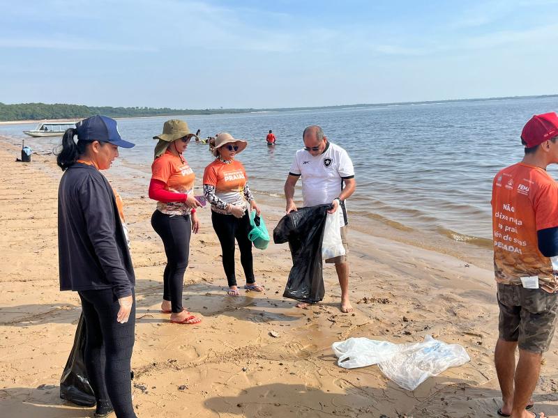 Semana de Proteção das Praias começa com orientação aos banhistas na região do Uaicurapá 