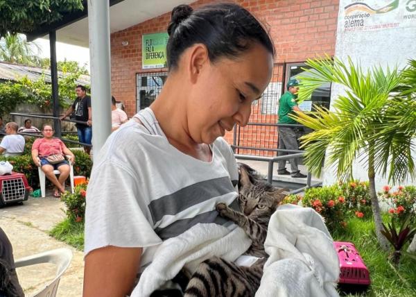 Vereador Alex Garcia destina mais de R$ 42 mil para vacinação e castração de cães e gatos em Parintins