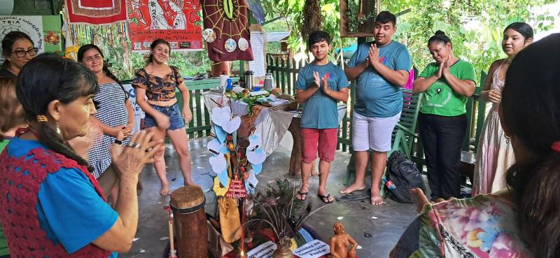 Teçumes no Quintal - Círculo de Saúde tece diálogos e compromissos de cuidados com a Vida