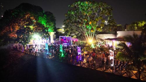 Villa Bulcão abre vendas para o Réveillon 2025 com atrações exclusivas e cenário à beira do Rio Amazonas