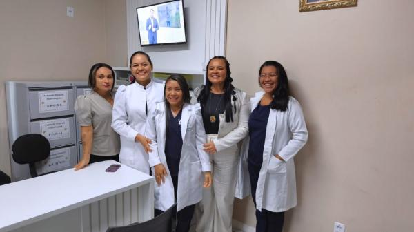 Prefeita Vanessa Gonçalves visita Ambulatório Municipal de Especialidades de Parintins