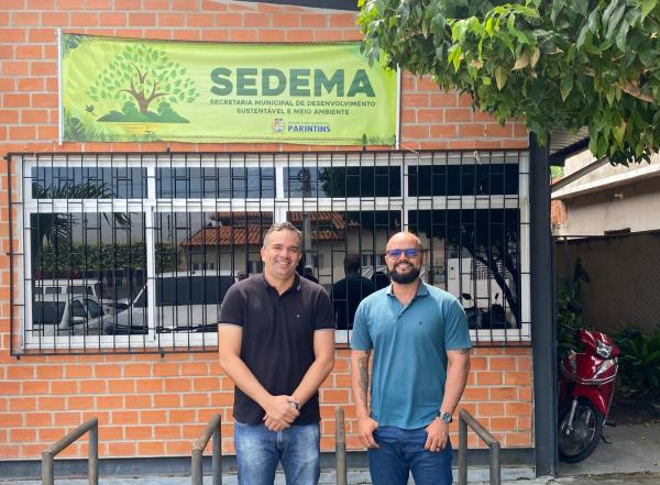Vereador Marcus Cursino reafirma compromisso com o meio ambiente durante visita à Secretaria de Meio Ambiente de Parintins Vereador Marcus Cursino reafirma compromisso com o meio ambiente durante visita à Secretaria de Meio Ambiente de Parintins