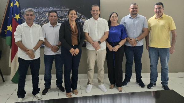 Vereadores parabenizam professores e Prefeitura pelo entendimento do precatório do Fundef Vereadores parabenizam professores e Prefeitura pelo entendimento do precatório do Fundef
