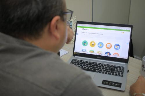 Com sistemas digitais, Prefeitura de Parintins vai reduzir burocracia