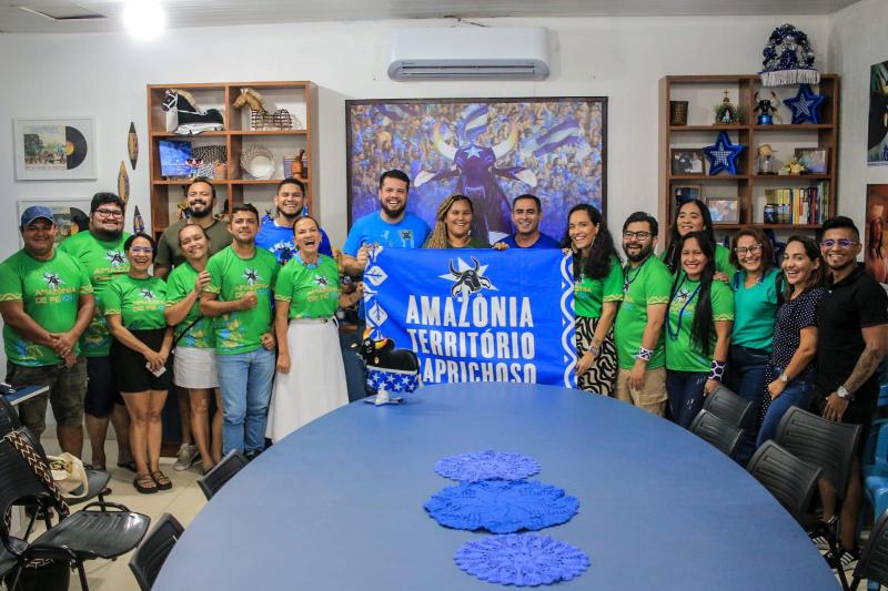 Boi Caprichoso recebe representantes do Movimento Amazônia de Pé e reforça compromisso com a defesa da floresta