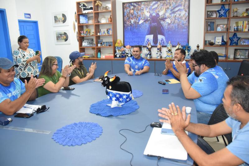 Boi Caprichoso abraça chegada de projeto de conservação do Ministério do Meio Ambiente, PNUD e Ipaam a Parintins