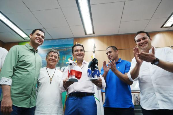 Parintins sela parceria com Governo Federal para o Festival 2025 Parintins sela parceria com Governo Federal para o Festival 2025