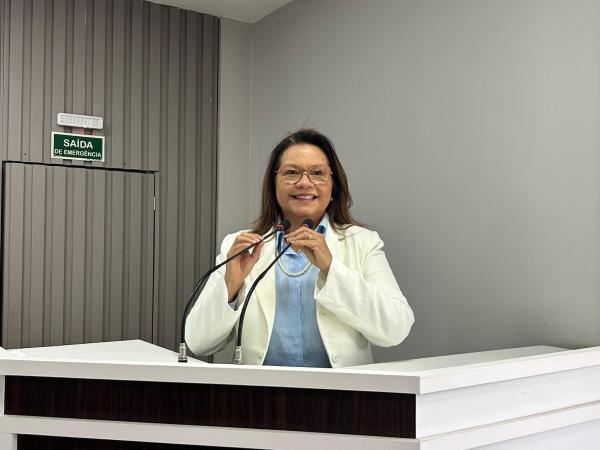 Vereadora Márcia Baranda destaca importância da qualificação na Semana da Integração 2025  