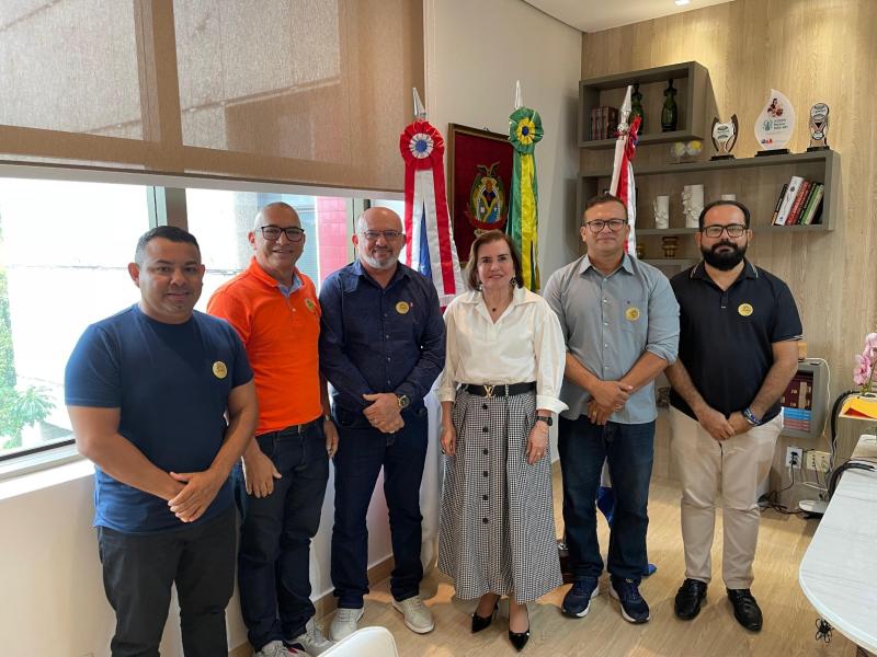 Vereadores de Parintins realizam visita institucional ao TCE-AM