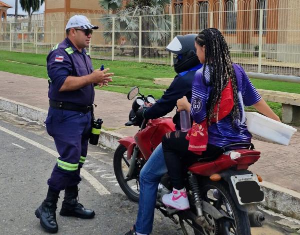 Prefeitura de Parintins promove campanha para reduzir acidentes no trânsito