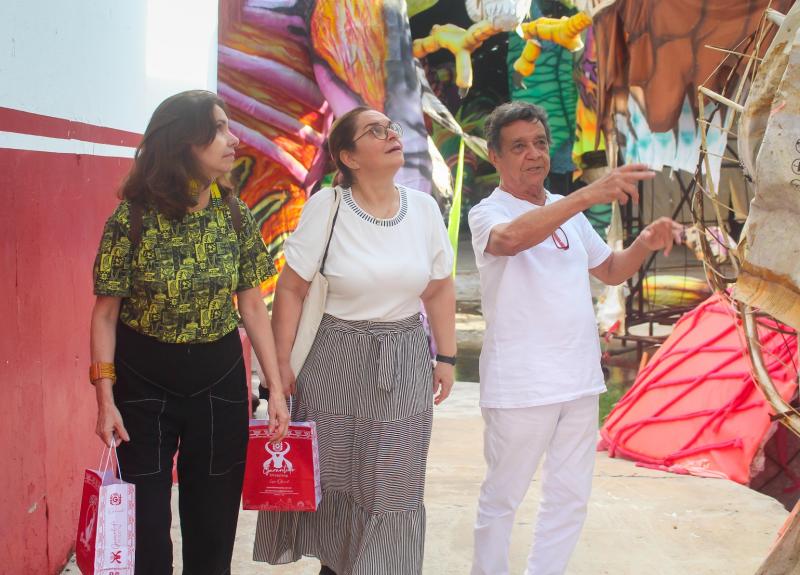 Boi Garantido recebe Sebrae para tratar de inovação e sustentabilidade no Festival de Parintins