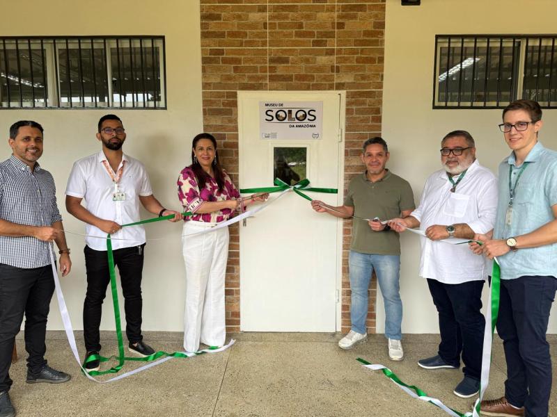 Com foco no desenvolvimento da ciência, UEA inaugura Museu de Solos da Amazônia e novos laboratórios em Itacoatiara