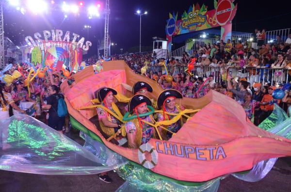 Bloco irreverente 'Os Piratas' desbanca favoritos e conquista o título do Carnailha 2025