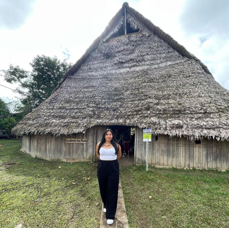 Políticas afirmativas: estudante indígena da UEA é aprovada em 'Mestrado Sanduíche' na Bolívia