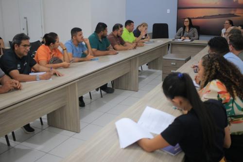 Semana da Mulher: Vanessa Gonçalves realiza encontro com secretariado para promover ações em Parintins