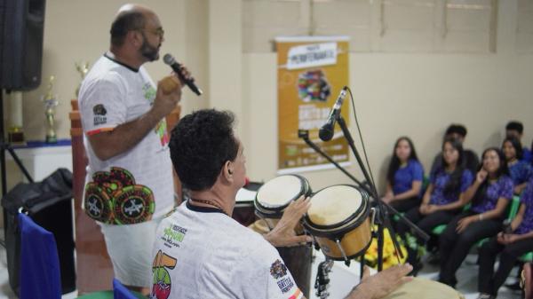 Instituto Ajuri realiza oficinas do Periferiarte em Parintins pelos 20 anos do Grito da Periferia Instituto Ajuri realiza oficinas do Periferiarte em Parintins pelos 20 anos do Grito da Periferia