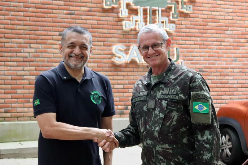 EST/UEA recebe comandante do CMA e avança em cooperação para tecnologia e inovação